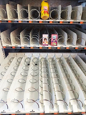 XY new hot sell chrome plated spring vending machine snack drink combo candy chocolate for sale