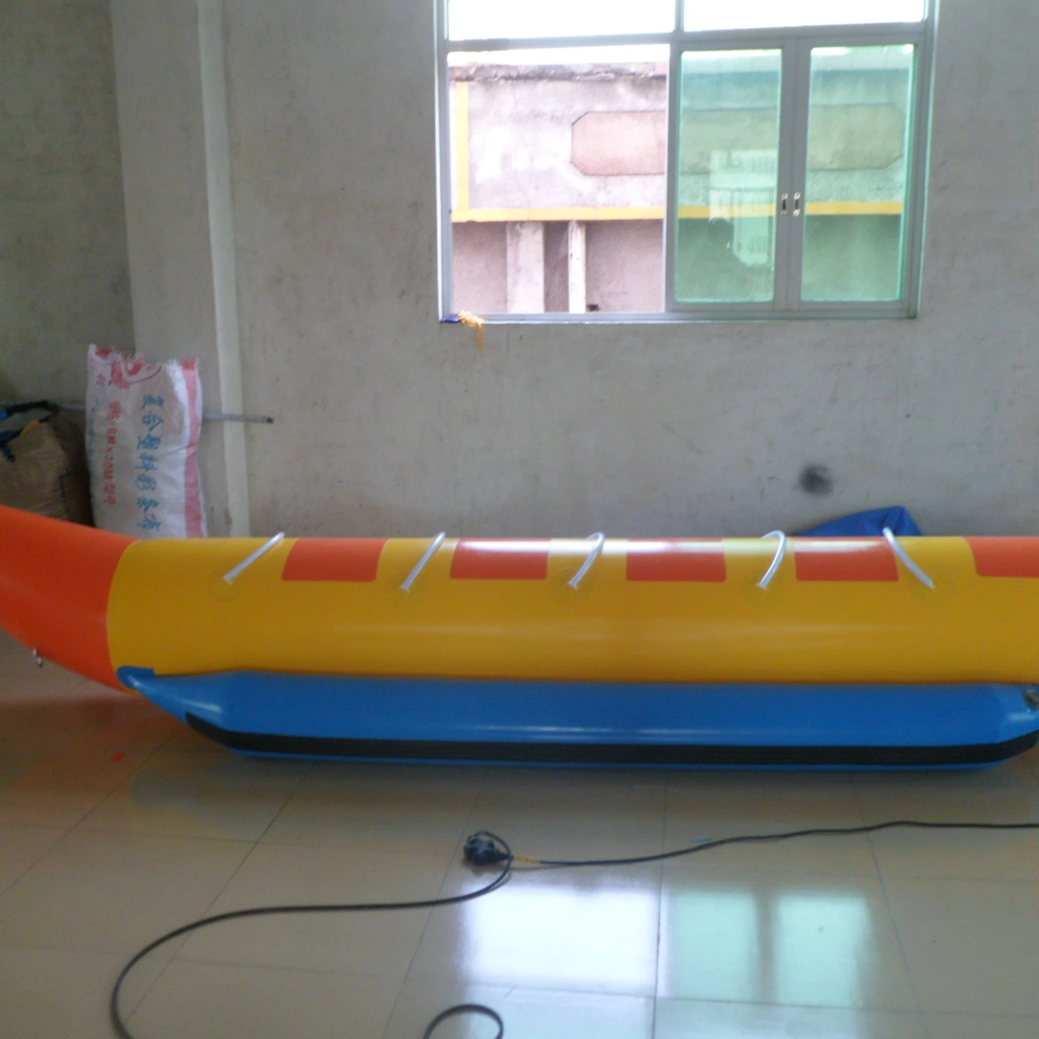 Wholesale water park game water play equipment kids paddle boats fiberglass 4 person paddle pedal boat inflatable  fly fish