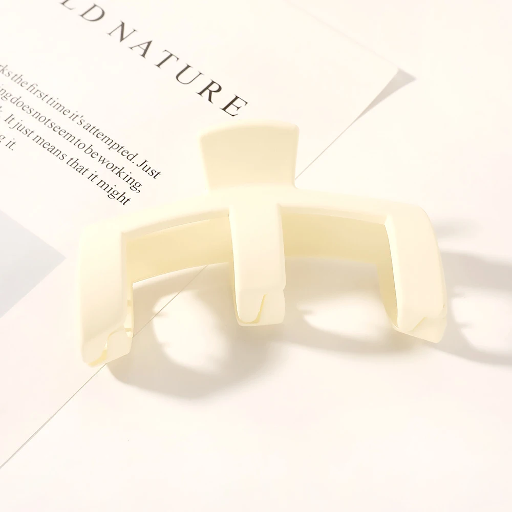 Korean style M-type hairpin temperament hollow-out hair claw clips shower hairpin hair accessories for women