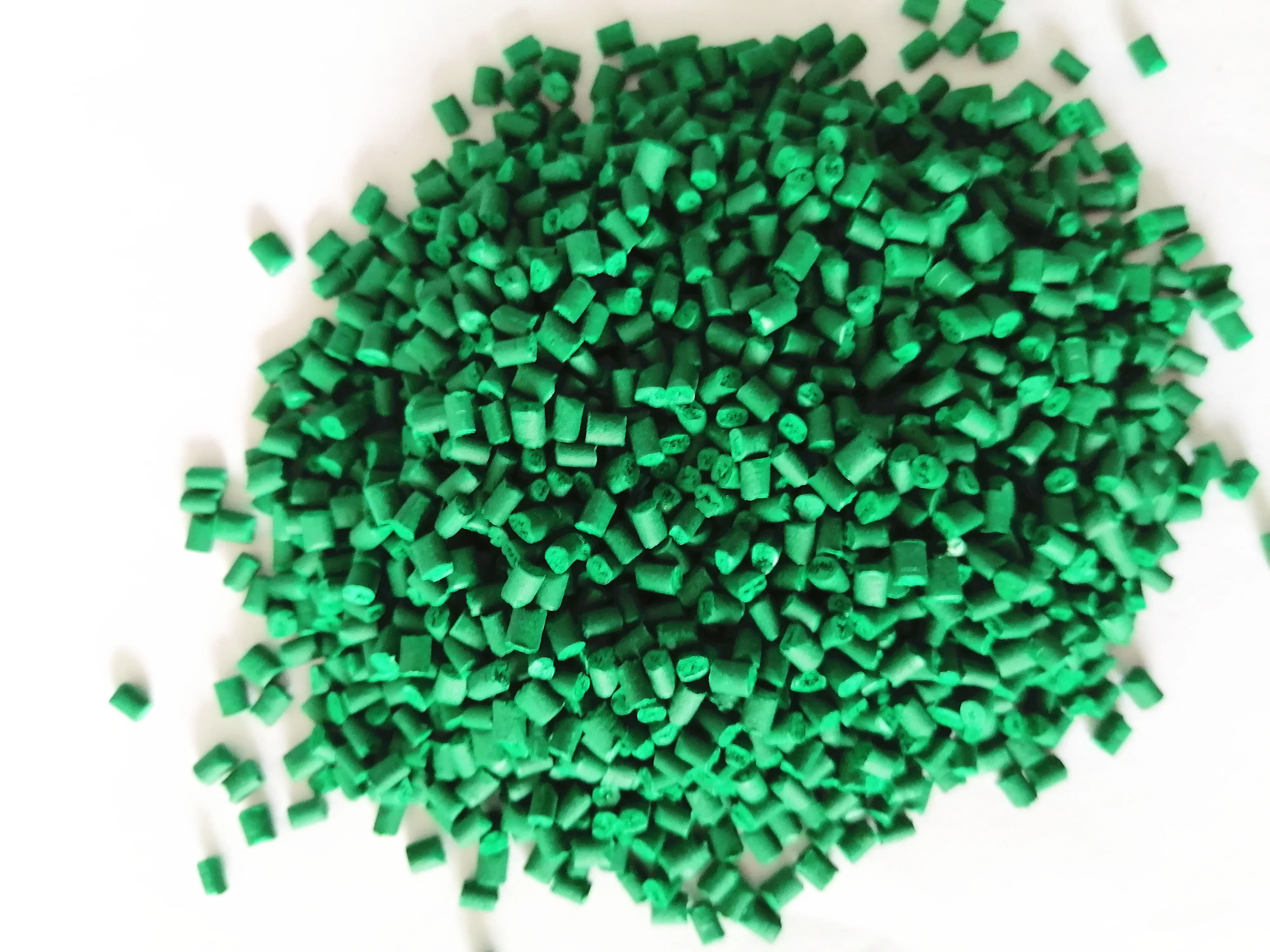 Зеленая маточная пластиковая маточная смесь