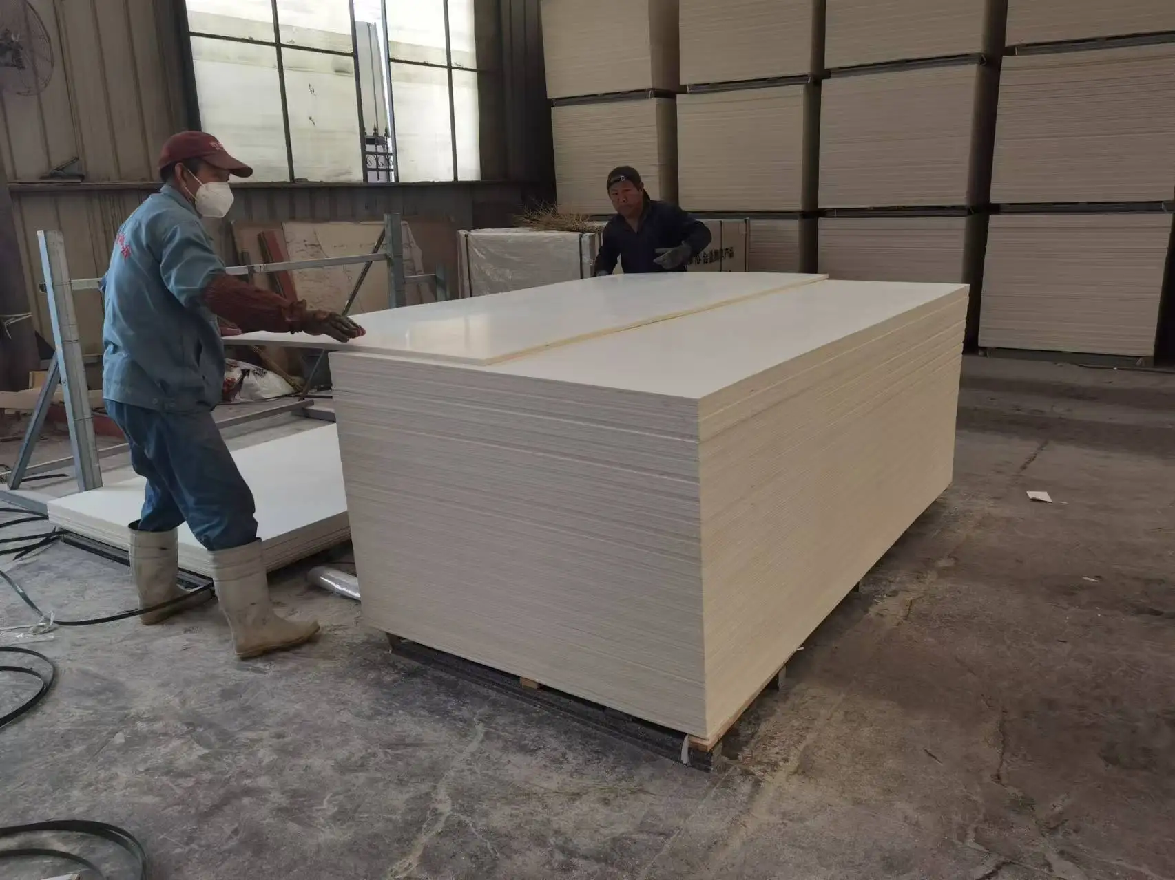 Best  Price  Refractory Material Ceramic Fiber Board High Strength Ceramic Fiber Insulation Board for construction