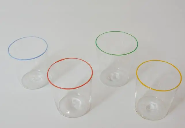 Wholesale Customized Blown Colored Borosilicate Glass Coffee Mugs Cups With Colored Rims for Wine Juice