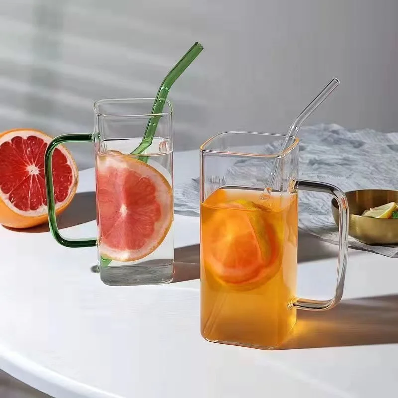 Factory Price Glass Tumbler with Straw Square Glass Mug with Color Handle Borosilicate Glass Can Cup with Lid and Straw
