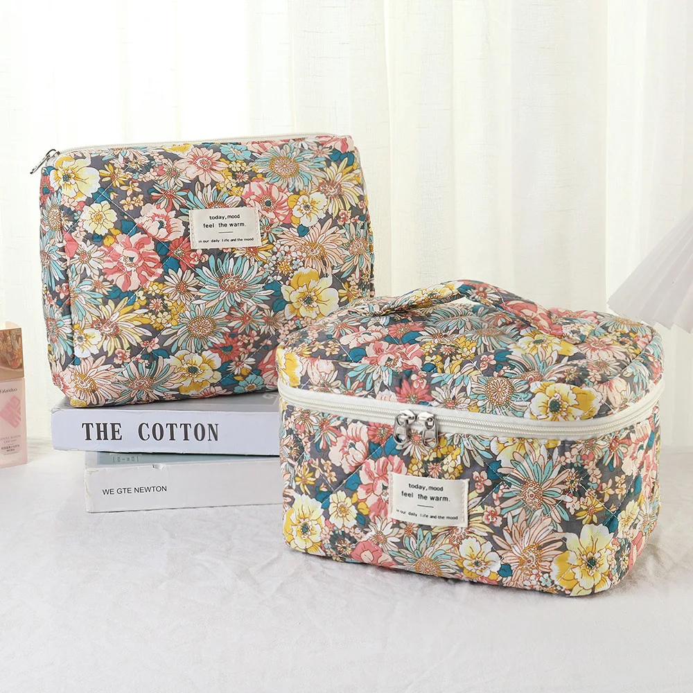 Hot Sell 3PCS Set Padded Quilted Makeup Bag Women Portable Large Capacity Puffer Cosmetic Bag Brush Storage Cosmetic Bag