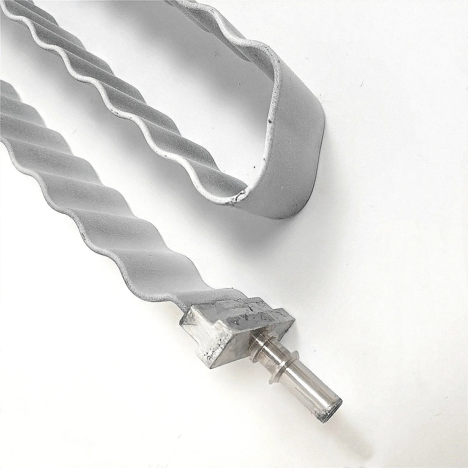 Устойчивая алюминиевая охлаждающая пластина в форме змеи для микроавтобуса