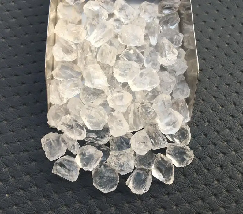 25 Pieces Natural Clear Quartz Gemstone Raw Top Quality Loose untreated Colorless Stone Rough Making Jewelry