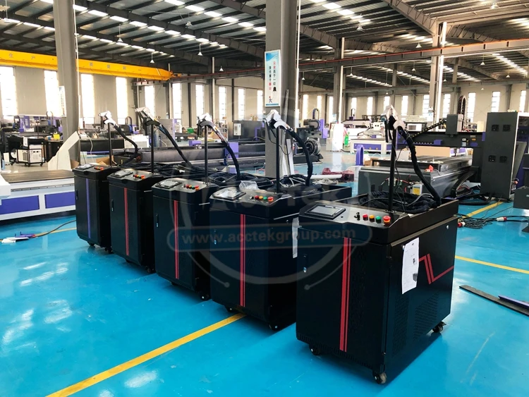 Jinan 2000W 200w 1000w hand held fiber Laser Cleaning Metal Paint Coat rust removal Machine clean laser machine