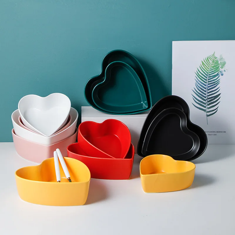 
Wholesale Feeding Bowl Custom Logo Ceramic Pet Bowl for Dogs and Cats Heart Shape Pet Water Food Feeder 