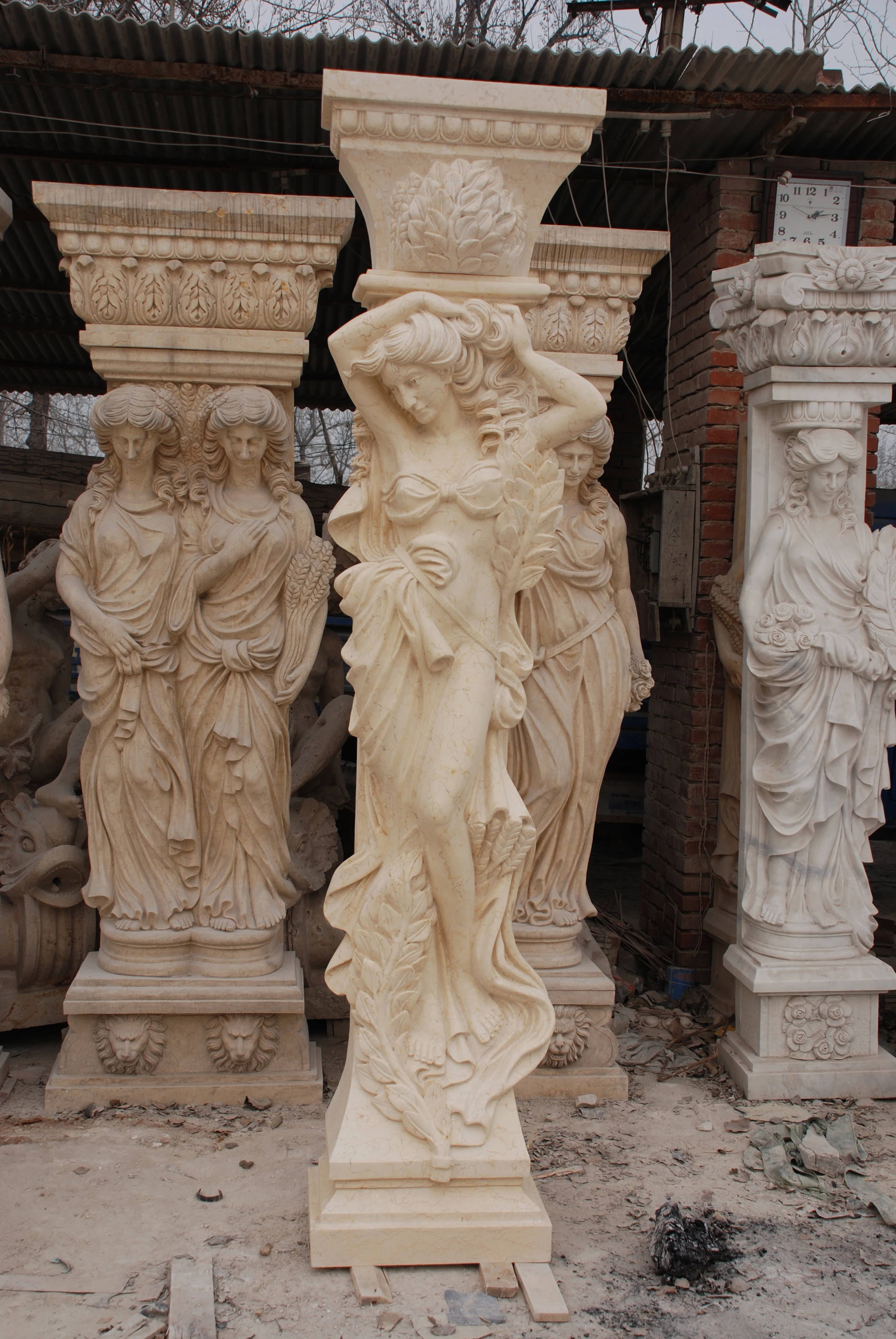 Decorative  Marble Roman  Columns for House Villa Hotel Stone Marble Column