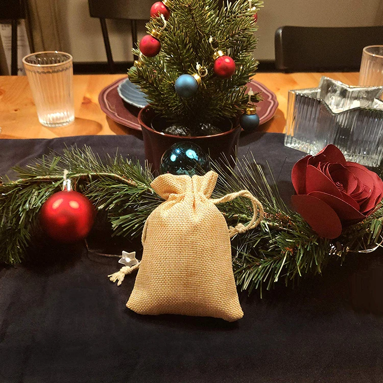 
Cheap party favor presents burlap jewelry pouches small jute drawstring bag 