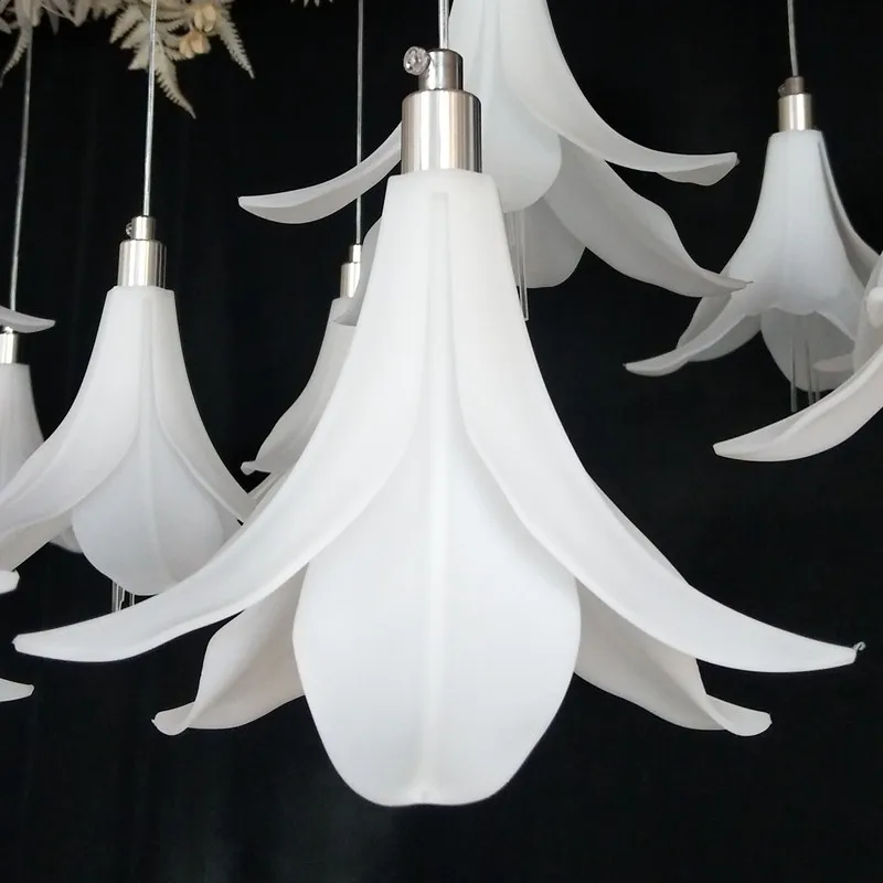 Lily string lights Mori wedding stage background decoration Yingbin District Road decoration new wedding ceiling glow.