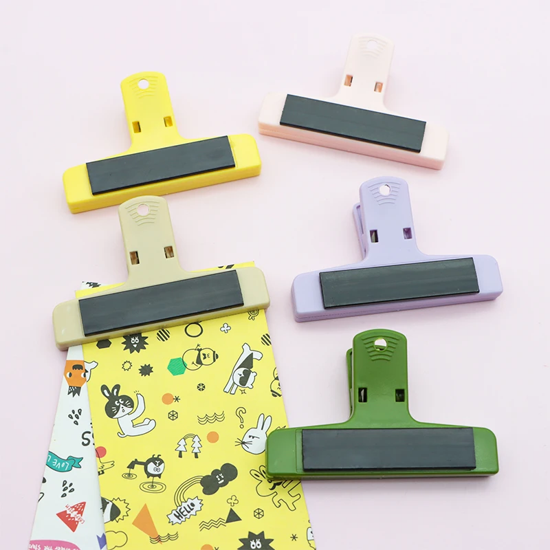 Multifunctional Magnetic Clip Journal Student Stationery Paperclip Plastic Magnetic Binder Clip