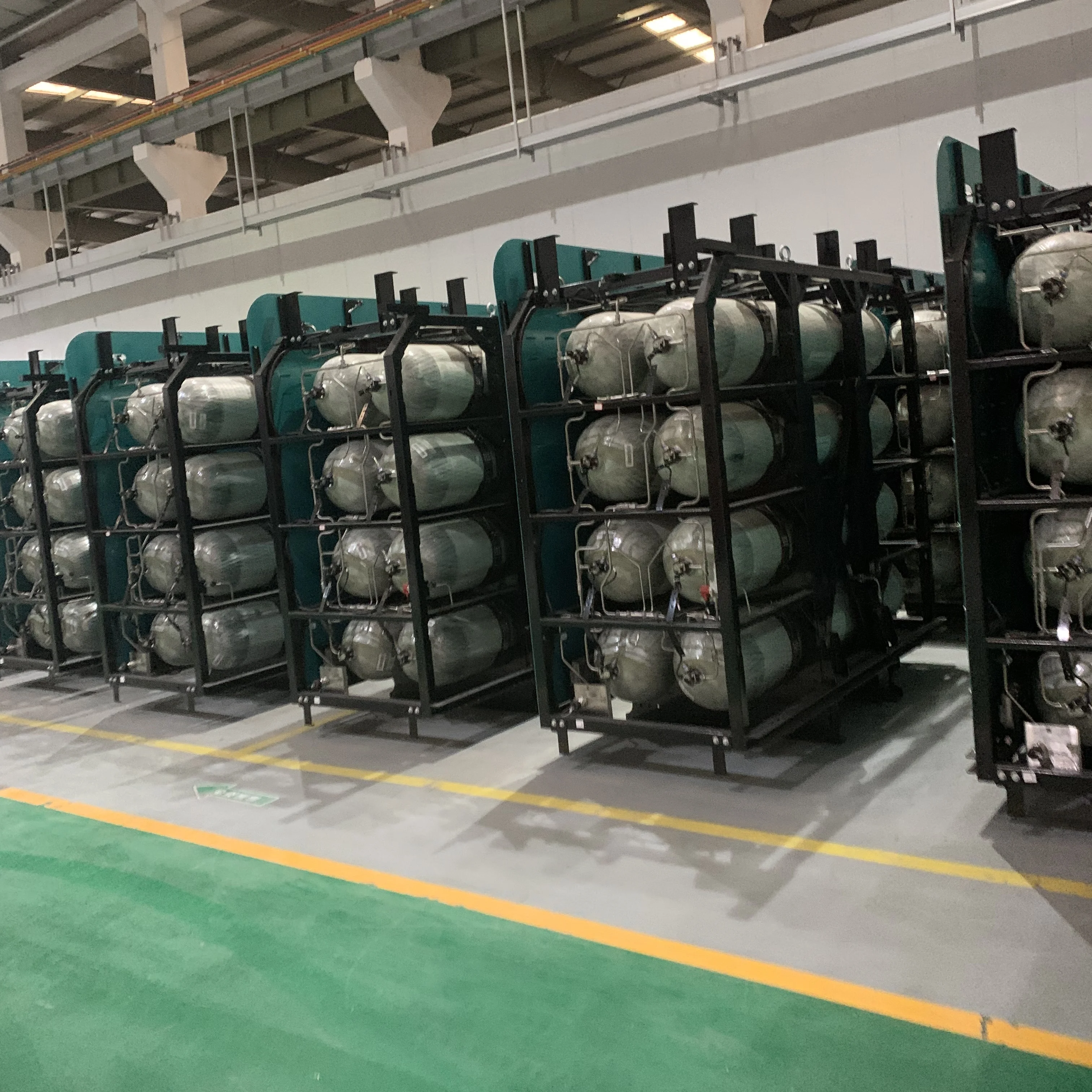 Vehicle-mounted Hydrogen Gas Tank Assembly Hydrogen Storage Cylinder for hydrogen fuel cell buses/trucks with R 134 AS ISO 19881