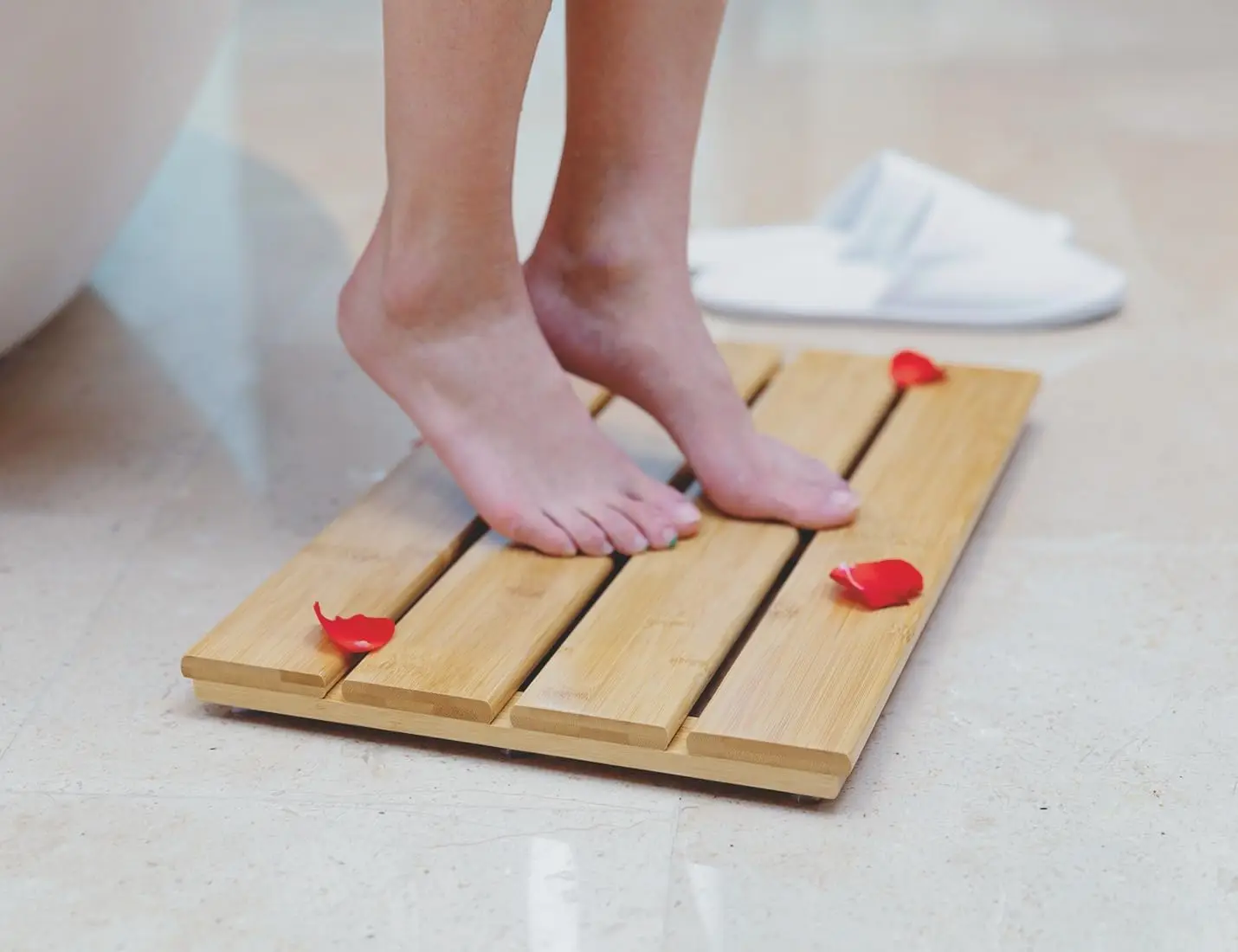 Smooth Natural  Bamboo Bathtub Waterproof Sauna Spa Steps Bathroom Floor Mat  with anti-slip feet BathMat Shower Mat