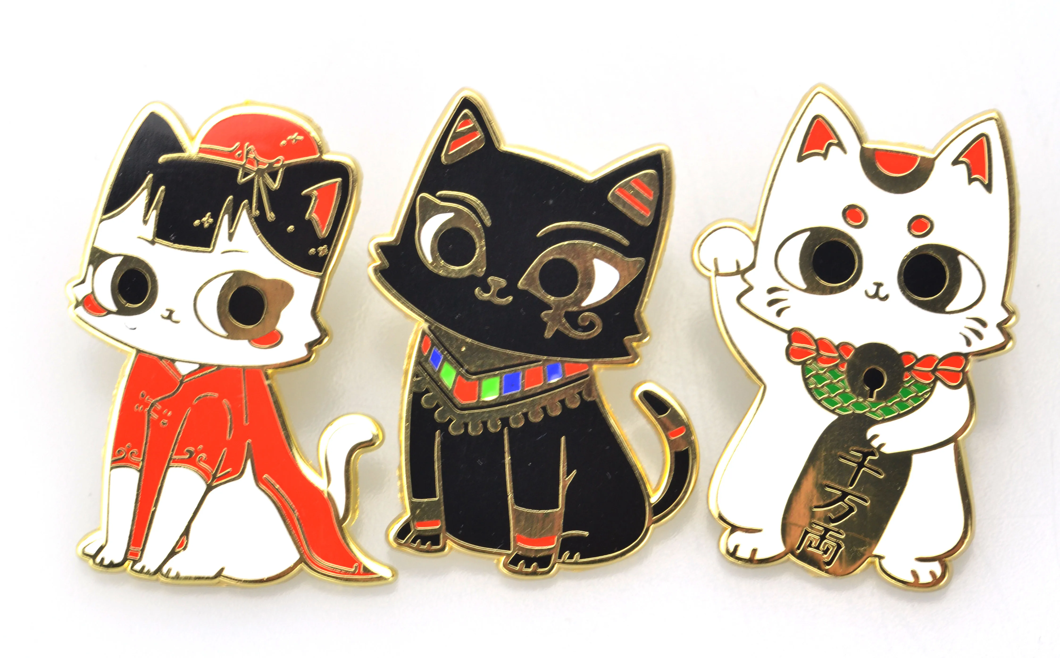 Made in china metal good quality free sample anime pin and badges enamel pin badge custom logo