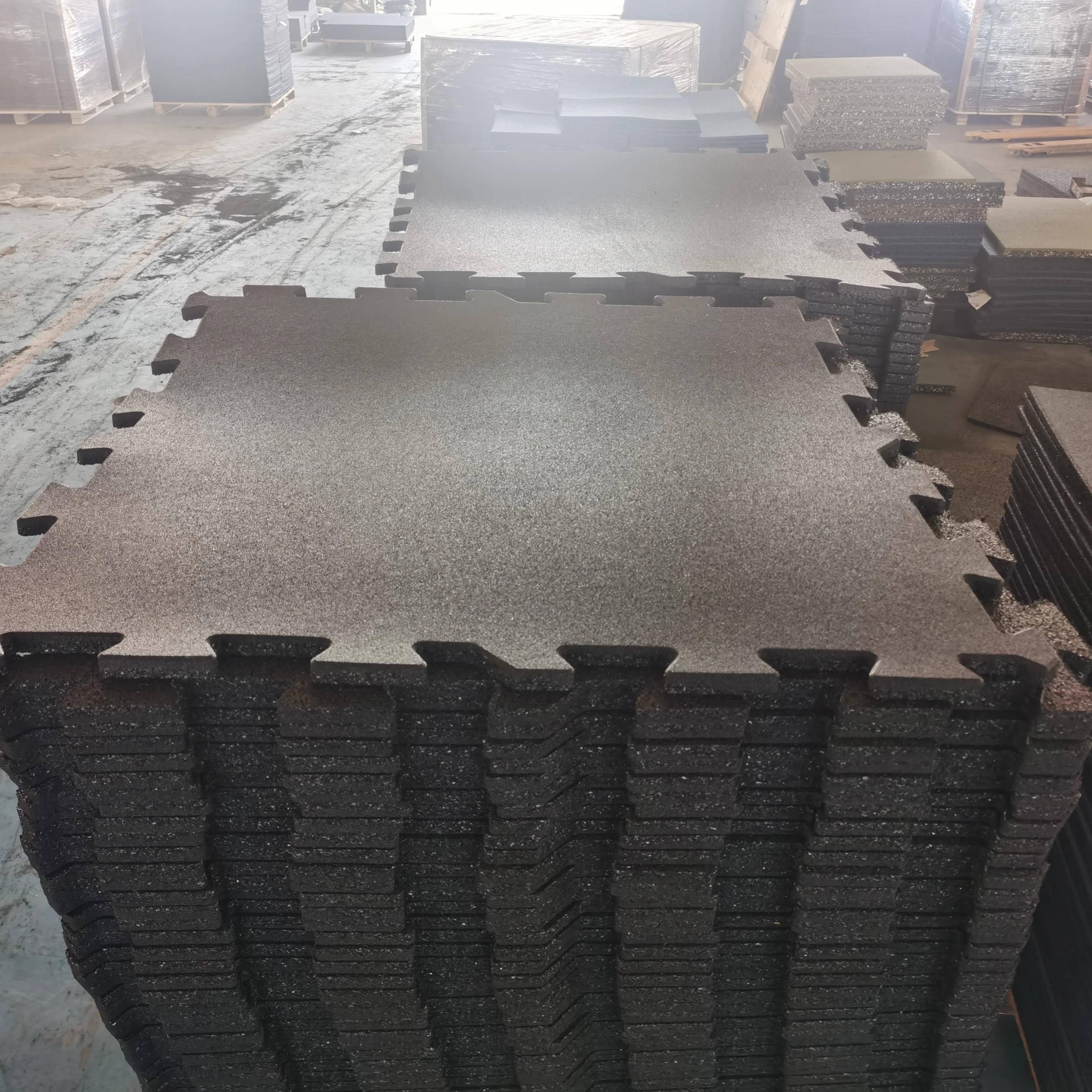 Factory Anti slip EPDM Sheet High Quality Protective Gym Mats Fitness Sport Center  Interlocking Tiles Rubber Flooring for