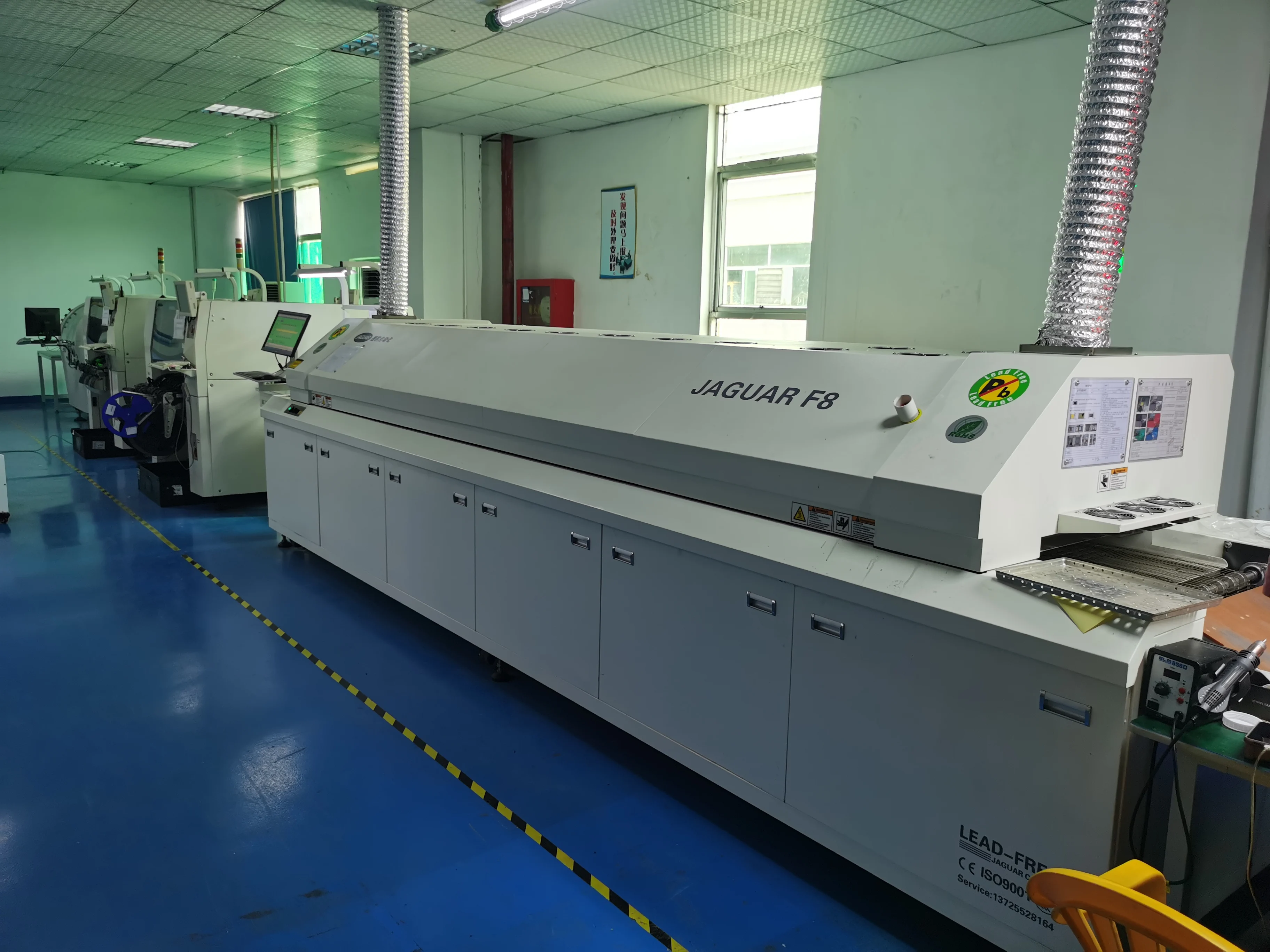 Factory direct sales F8-500 Large eight  zone lead-free hot air SMT reflow soldering machine  for SMT production line