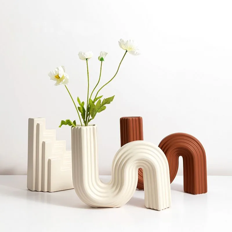 Wholesale new design nordic ceramic decoration figurines for interior living room office desktop ornament abstract sculpture