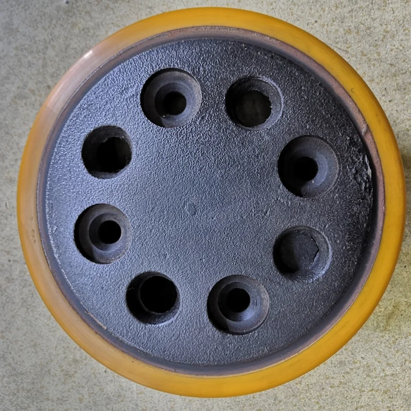 Колесо для вилочного погрузчика CROWN 216x68,3 мм/8,5x2,688x2,75 дюйма, прочное полиуретановое колесо для погрузчика CROWN RD5700, часть № 132359-302