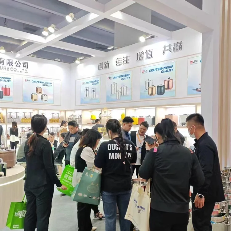 Wholesale 1.5L 3L Led Lighted Beer And Wine Dispenser Plastic Beer Cooler Dispenser Bar Juice Beer Tower