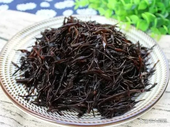 Highly Competitive Prices Naturally Organic Dried Hijiki Dried seaweed Perfect For Adding To Japanese Salads And Hot Pots