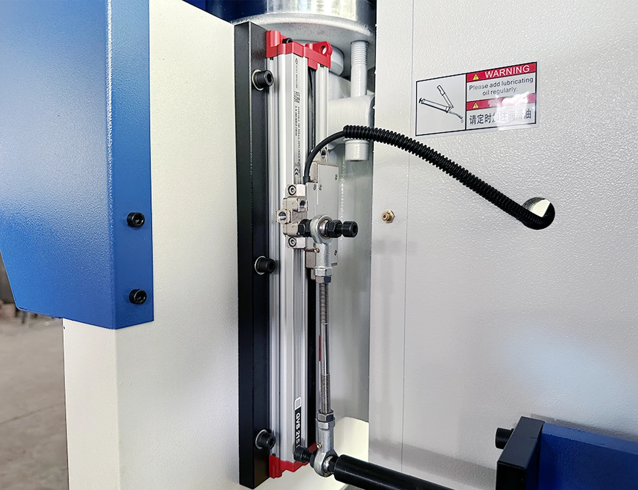 New Hydraulic Oil Cylinder Press Brake Machine 110 Ton Press Brake Automatic Sheet Metal Bending Machine for Aluminum Processing