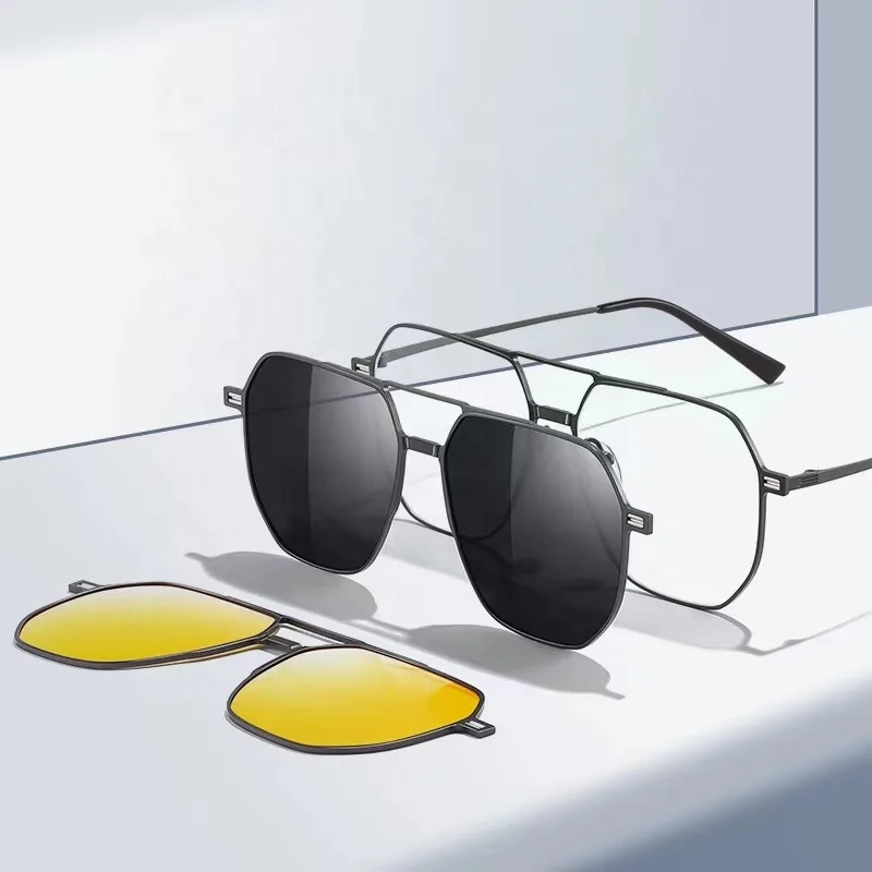 New Classic Men Magnetic Clip on Polarized Sunglasses Wholesale  Anti Blue Light Eyewear  Night Vision 3 in 1 Sun Glasses 7030