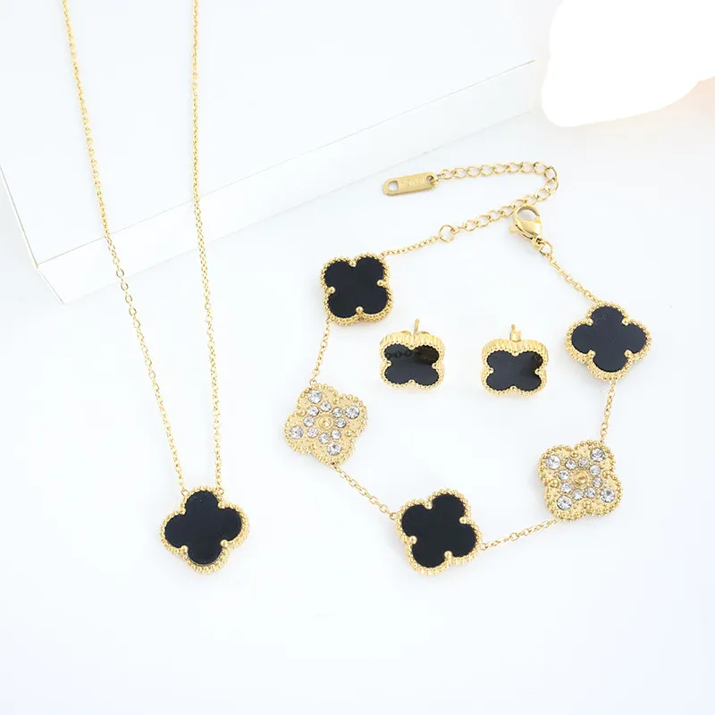 2023 Wholesale Luxury Fashion Jewelry 18k Gold Plated Lucky Diamond Double Sided Stainless Steel Four Leaf Clover Jewelry Set