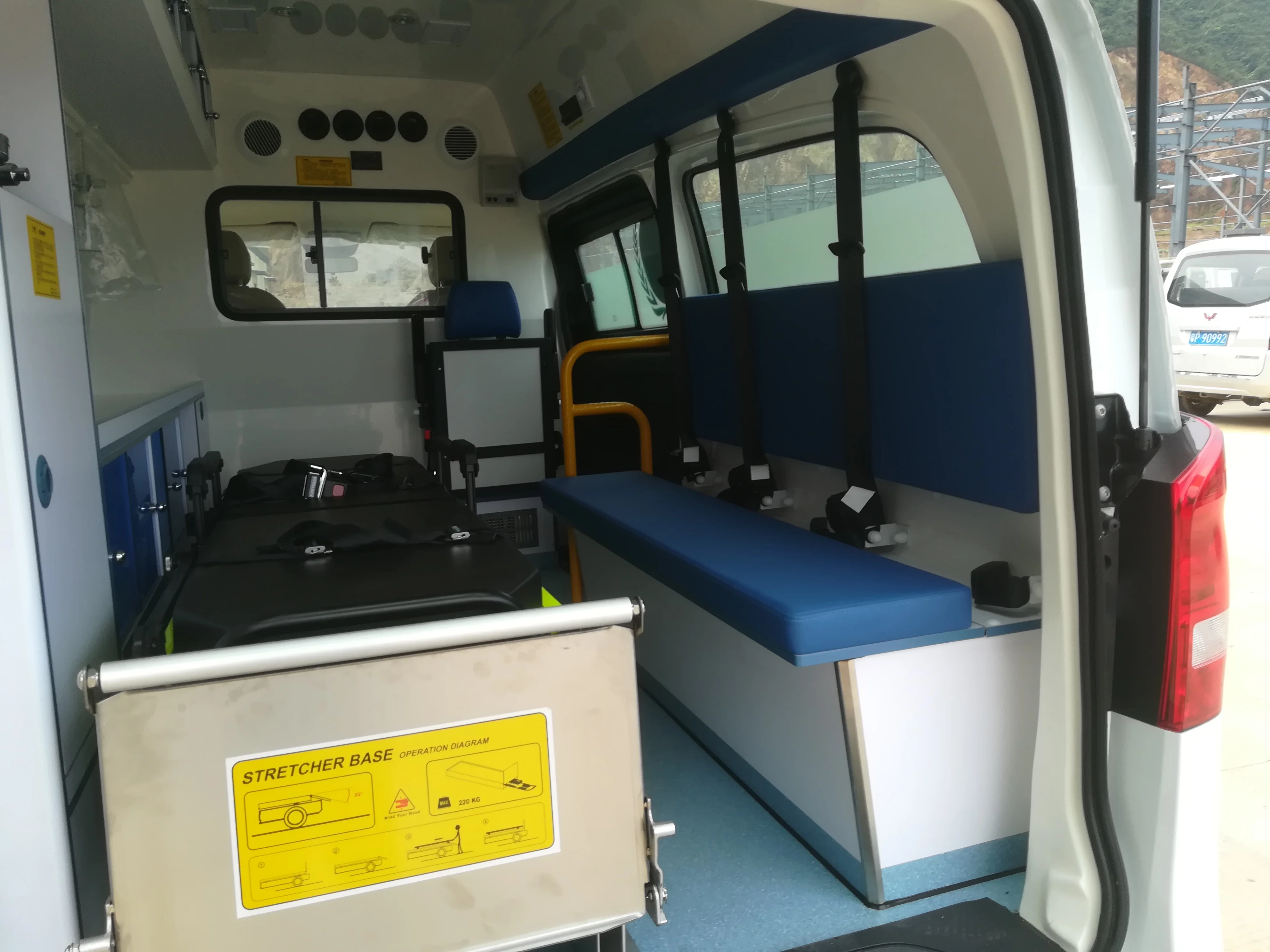 Новая машина скорой помощи по хорошей цене транзитная V348 с высокой крышей и длинной осью версия Euro6 мобильная медицинская распродажа