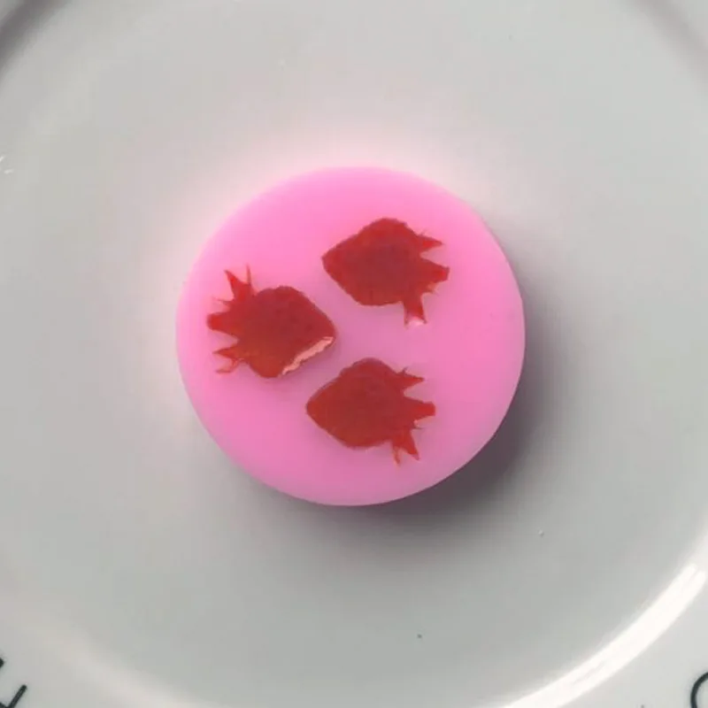 Saffron Strawberry cake fondant silicone mold Chinese Manufacture factory price strawberry silicone beads maker