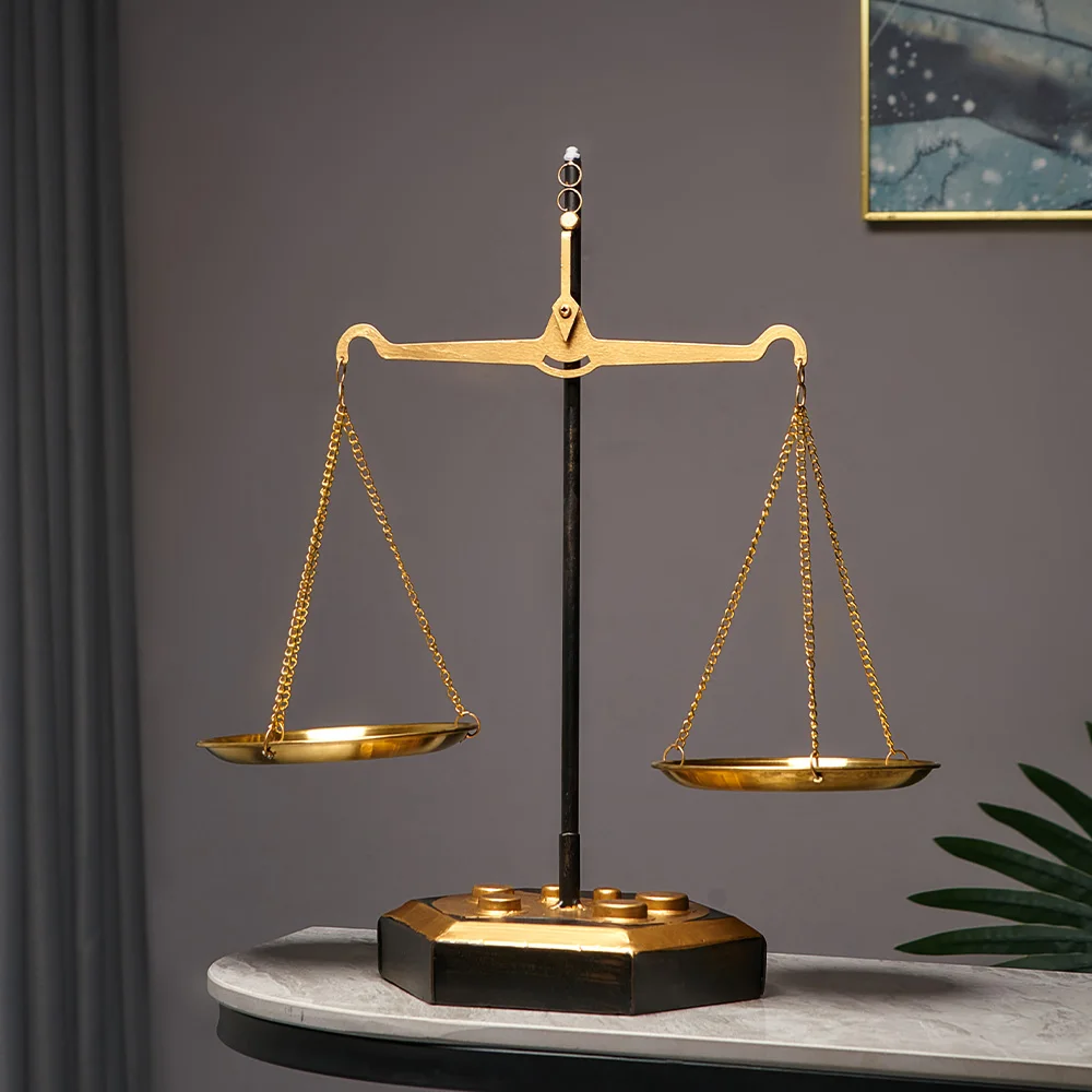 Golden Balance Ornaments New Classical Living Room Decoration Home Metal Crafts Creative Sculpture Table Decorative Statue Gifts