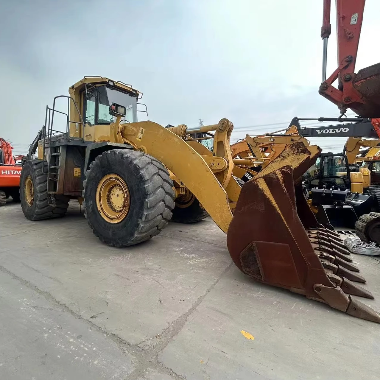 Japan Original Used Komatsu WA600 Big Front End Wheel Loader Good Condition Low Price KOMATSU WA600-6 WA600-8 WA380 Sale