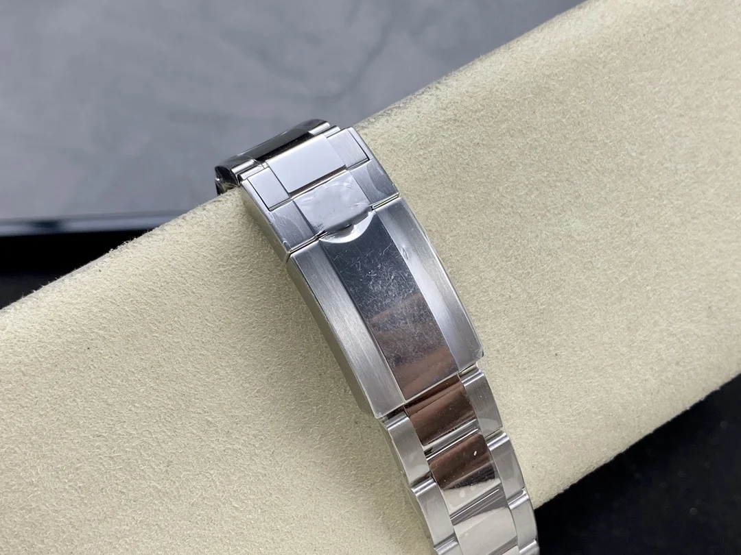 Luxury Waterproof Mechanical Watch 40mm 126500 CleanF 904 Steel 4131 Movement Chronograph Thickness 12.1mm Panda Watch