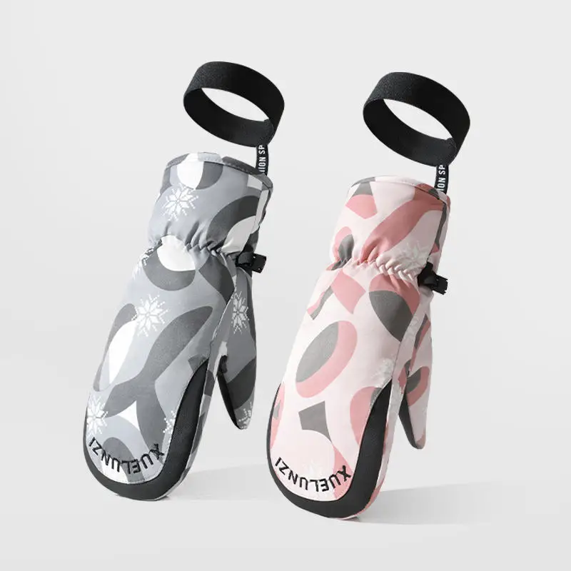 Factory wholesale windproof waterproof Ultralight Outdoor Down Mittens Nylon Fabric Camping Down Winter Gloves