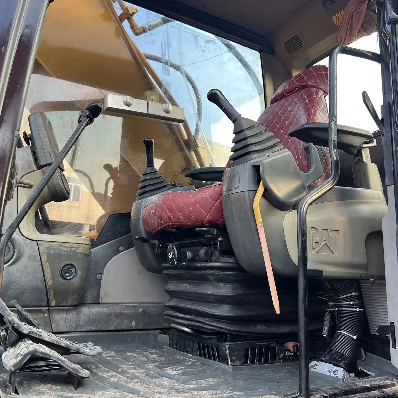 big caterpillar excavator 325D 330D 336D for sale in albania