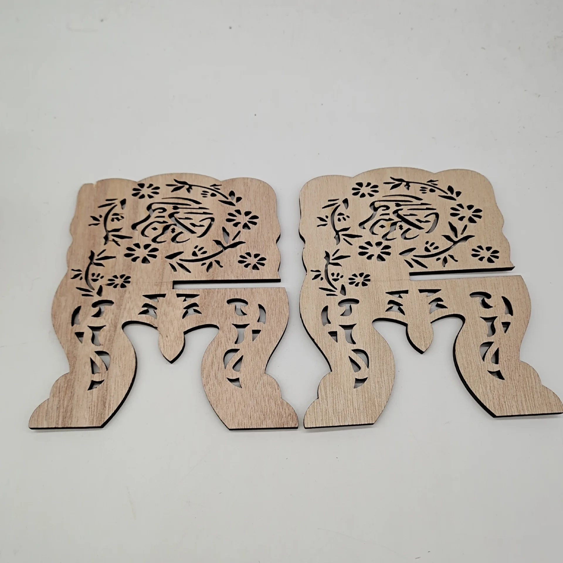 DAMAI Carved Wooden Quran Holder Adjustable Stand Folk Art Style Islamic Quran Shelf for Home Display Handmade Muslim Gift