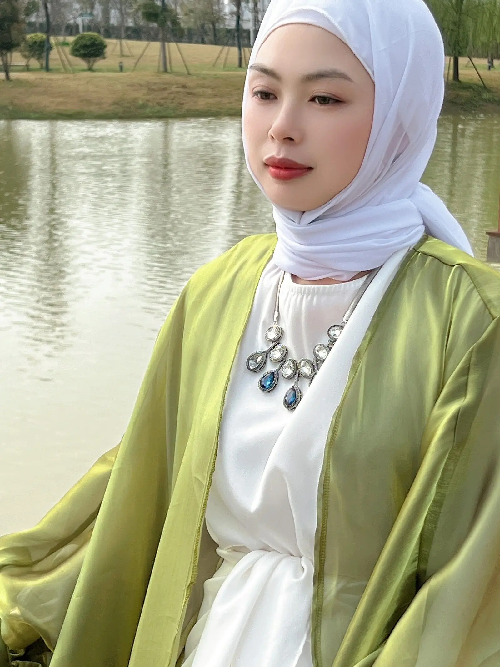 Wholesale Oem 2025 New Design Islamic Clothing Muslim Dress Wholesale Shinny Women Open Abaya With Ribbon Cuff