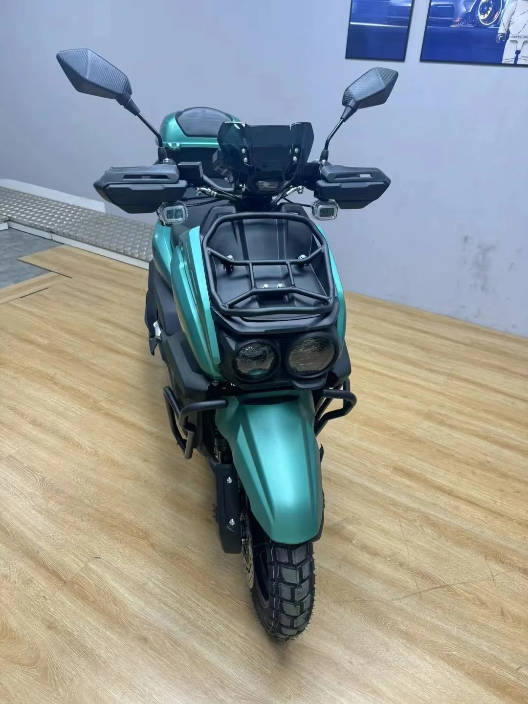 Бензиновый скутер 150 см3 для взрослых с автоматической коробкой передач одноцилиндровый 4-тактный дисковый Барабанный тормоз емкость бака 150cc