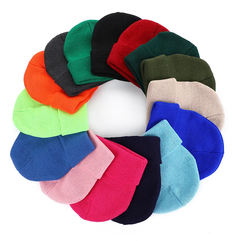 High Quality Daily Warm Winter Hat For Man and Woman Classic Acrylic Blank Custom Logo Knit Cuff Beanie