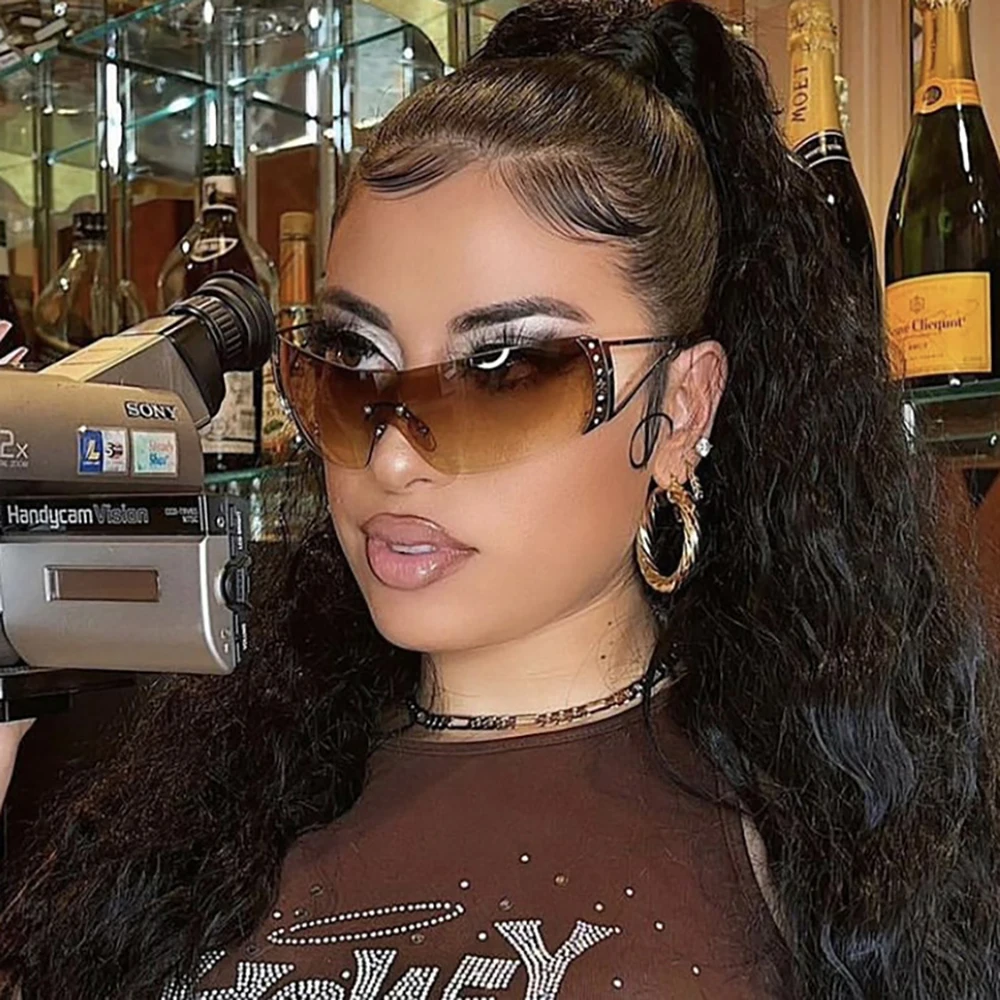 2024 New driving network red fashion polarizing sunglasses opposite sex sunglasses personality UV protection glasses