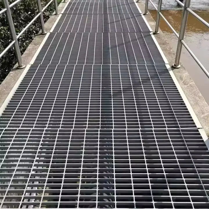 Customizable galvanized steel grating plate prices 41 x 11 steel grate step