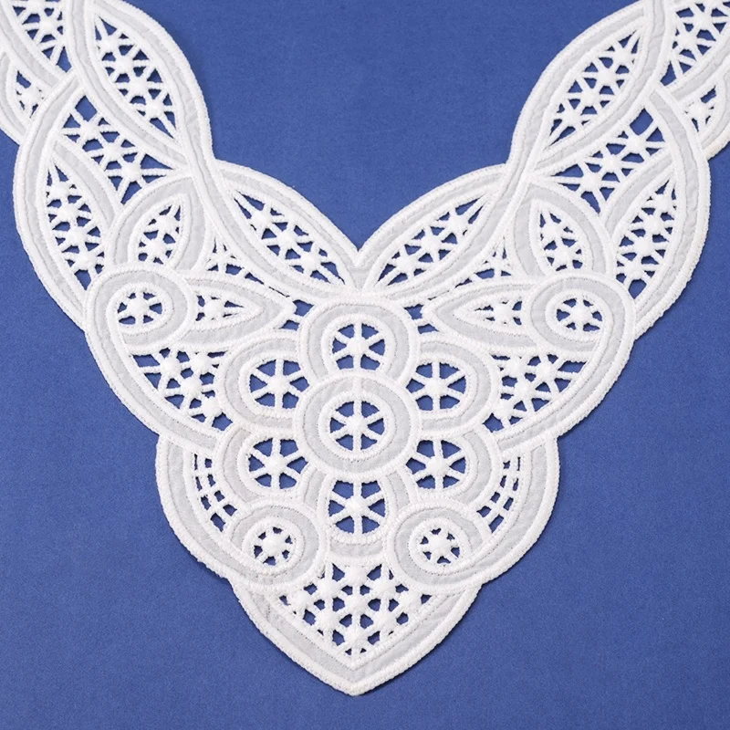 2023 Top Quality White Applique Lace 100% Polyester V-neck Decoration Embroidery Laces Soft Collar For Garment Accessory