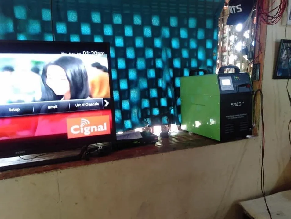 AL Backup Solar Energy System 500W 1KW 1.5KW Portable Solar Power Generator Solar Energy System