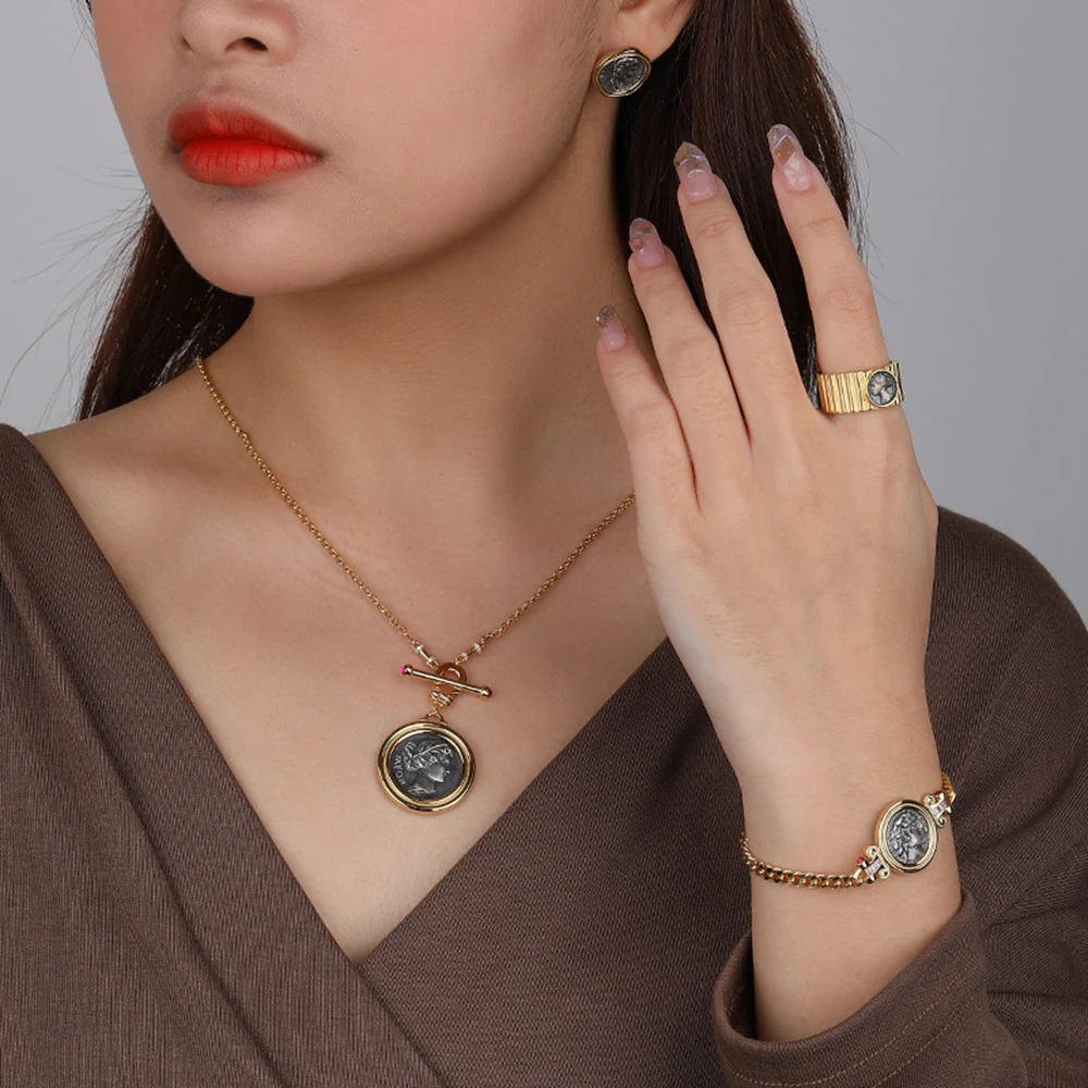 925 Sterling Silver Gold Plated Vintage Portrait Pendant Personality Ancient Coin Necklace