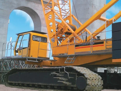 150TON 81m 927.4t.m Medium Crawler Crane XGC150 New Lattice Boom Crawler Crane from China