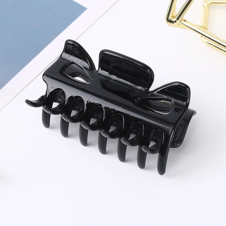 wholesale 2021 Korean Women non slip Hair Accessories median size strange hand clip 6CM No slip hair claw