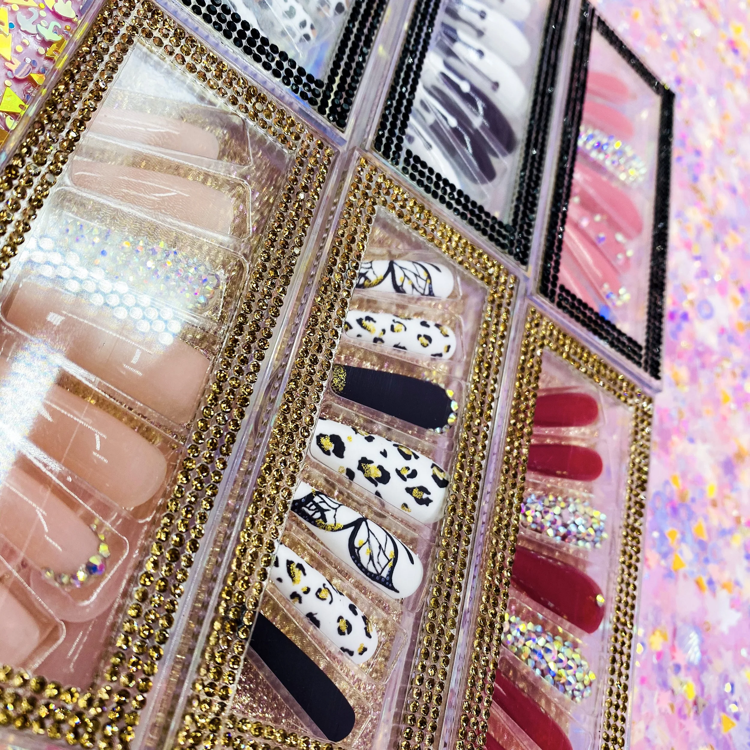 New Custom Design Luxury Personality Long Coffin Oval Finger Nails Full Cover Artificial Art Press On Acrylic Nails Tips