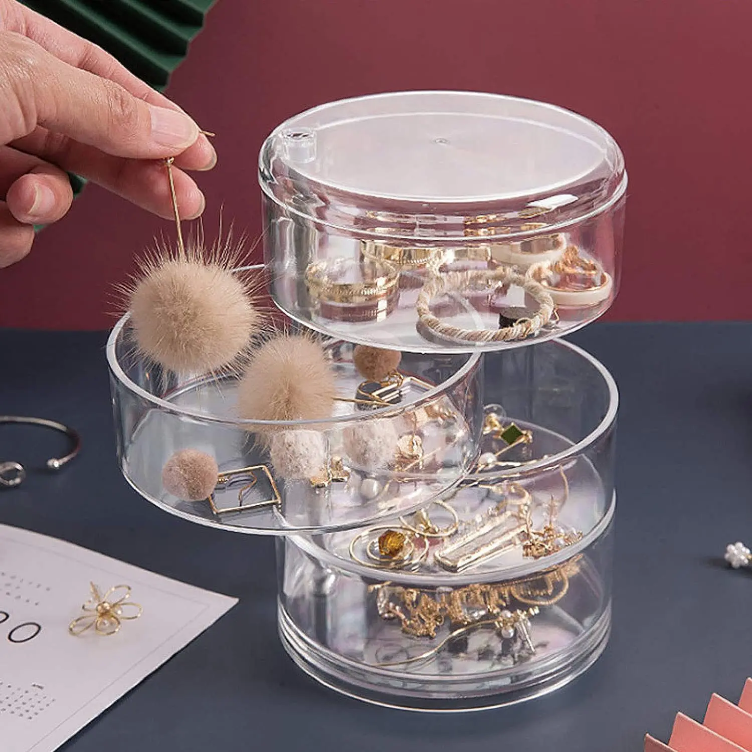 Stackable 4 Tier Round Clear Plastic Jewelry Rotating Storage tray With Lid Small Cylindrical Storage Case For Jewelry