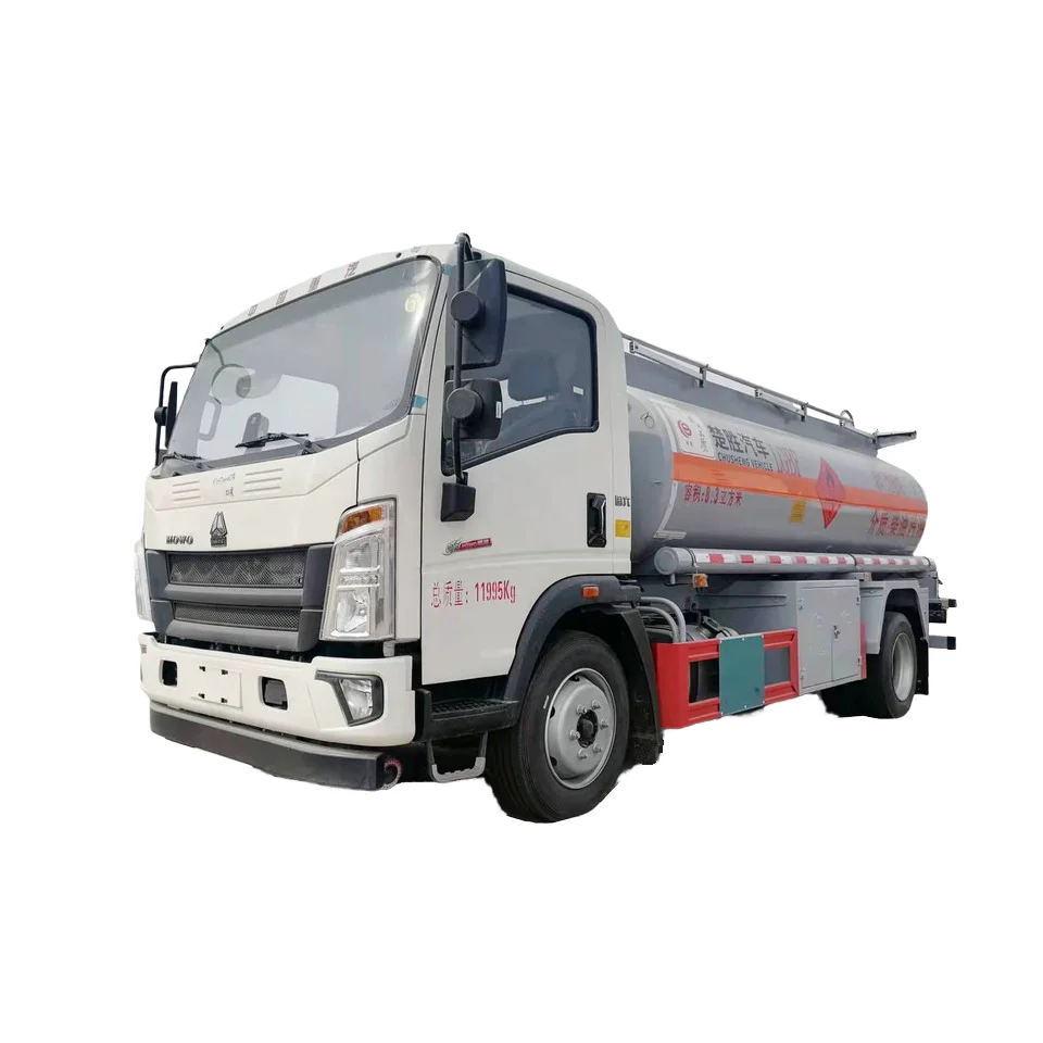 8 Ton Howo 4x2 Diesel Fuel Tanker Truck with Manual Transmission Drive Wheel Water Storage Refueling Priced Competitive