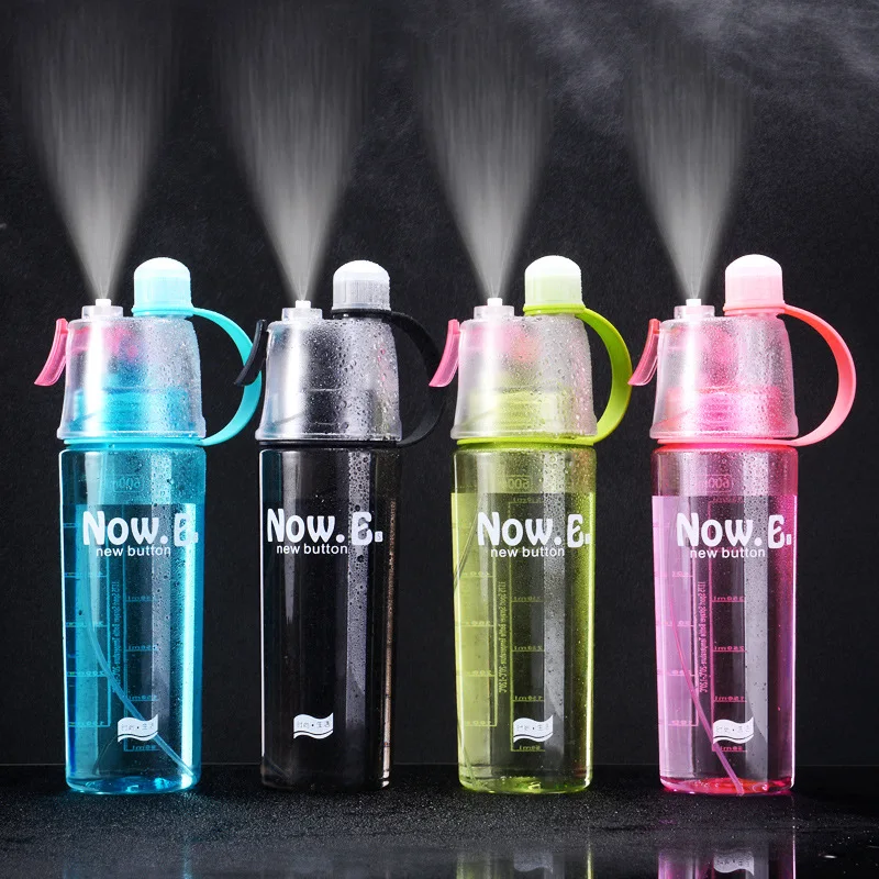 Custom LOGO Gift 400ML 600ML Drinking Cup Plastic Mist Climbing Spray Bottles Creative Outdoor Sports Spray Water Bottle